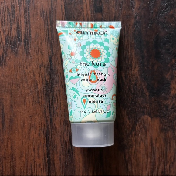 amika Sephora Beauty INSIDER - Picture 5 of 6